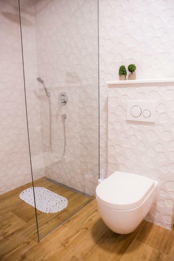 Studio Apartman Ana สปลิท ภายนอก รูปภาพ